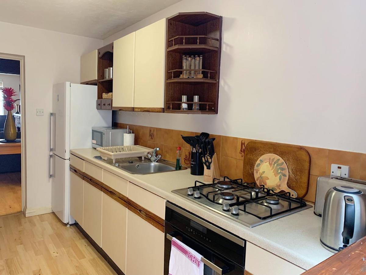 Cosy Central Windsor House Sleeps 4 Ngoại thất bức ảnh